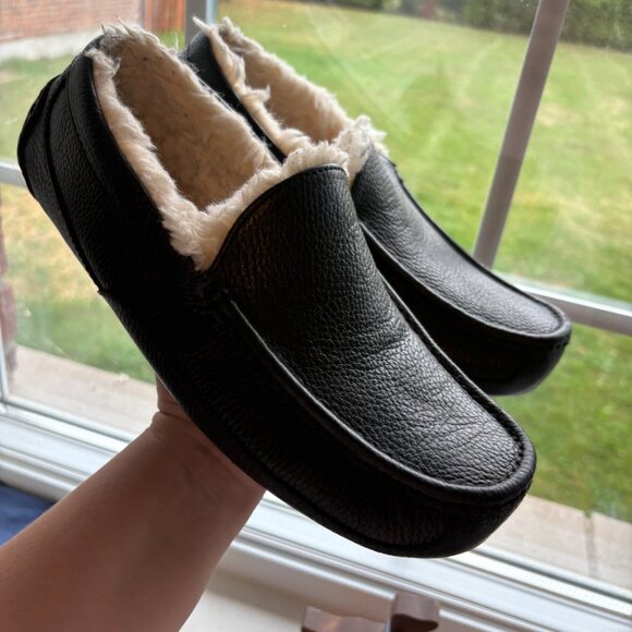 Ugg Black Leather Ascot Slipper Loafer Size 9 - Picture 1 of 13